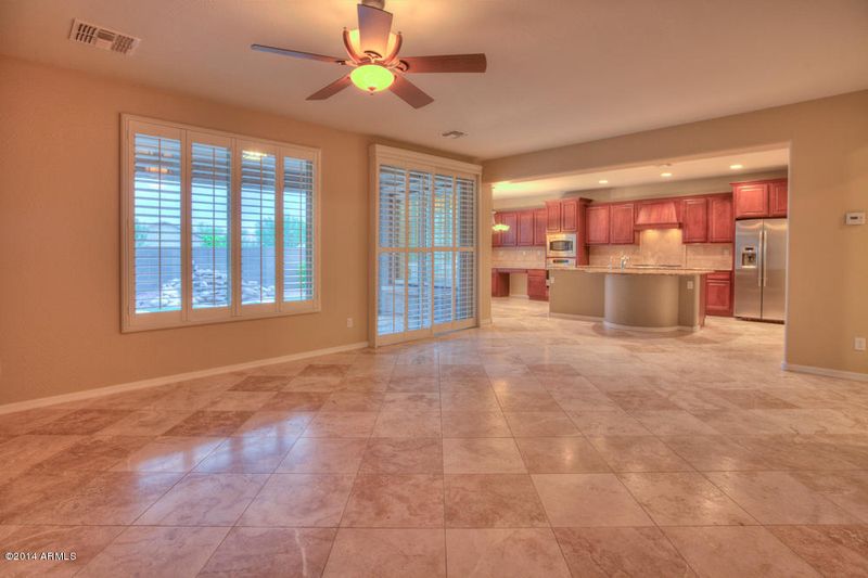 3945 E Half Hitch Pl, Phoenix, AZ 85050