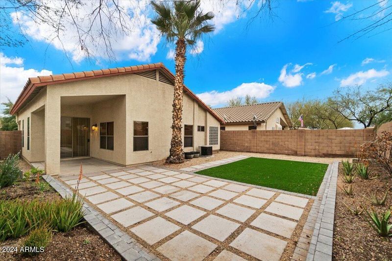 3945 E Monona Dr, Phoenix, AZ 85050