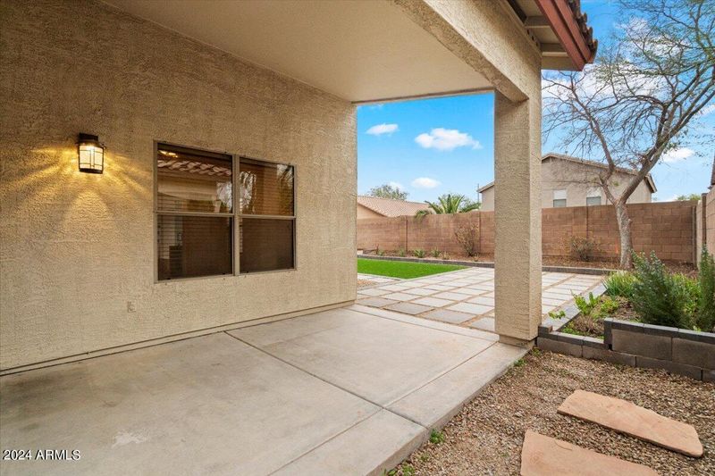 3945 E Monona Dr, Phoenix, AZ 85050