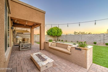 3945 Salter Dr, Glendale, AZ 85308