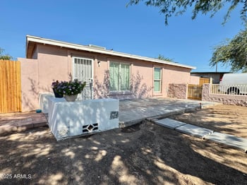 3946 Holly St, Phoenix, AZ 85009
