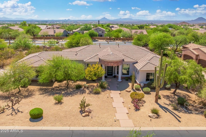 3946 Pinnacle Hills Cir, Mesa, AZ 85207