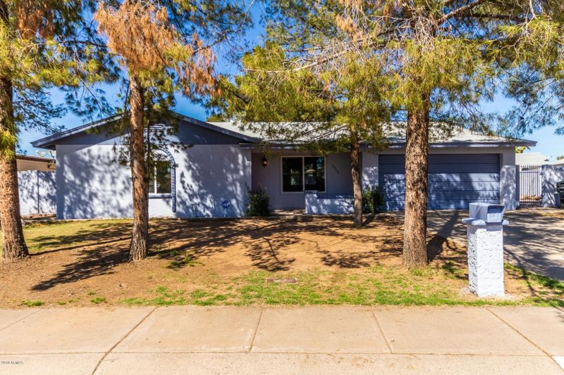 3946 W Yucca St, Phoenix, AZ 85029