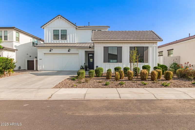 3947 Serpentine Dr, San Tan Valley, AZ 85144