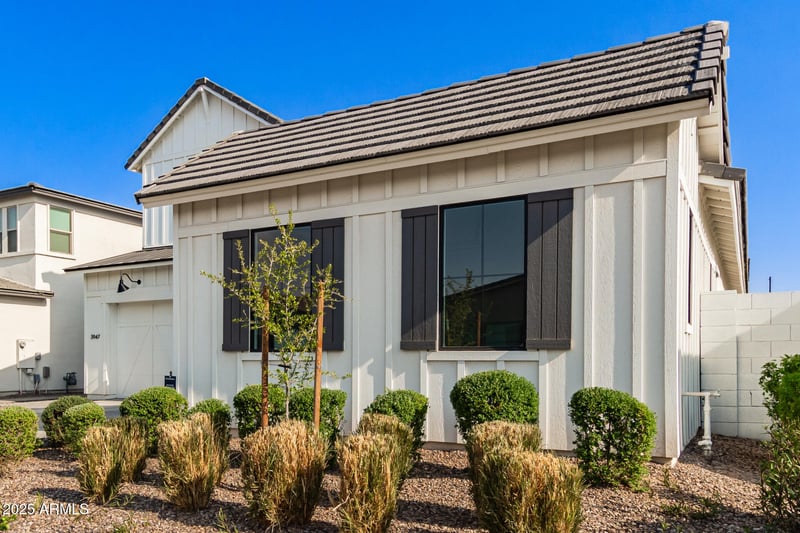3947 Serpentine Dr, San Tan Valley, AZ 85144