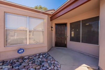 3947 W Camino Del Rio St, Glendale, AZ 85310