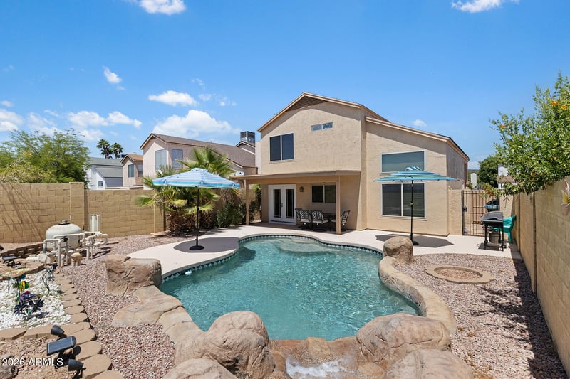 3947 Whispering Wind Dr, Glendale, AZ 85310
