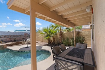 3947 Whispering Wind Dr, Glendale, AZ 85310