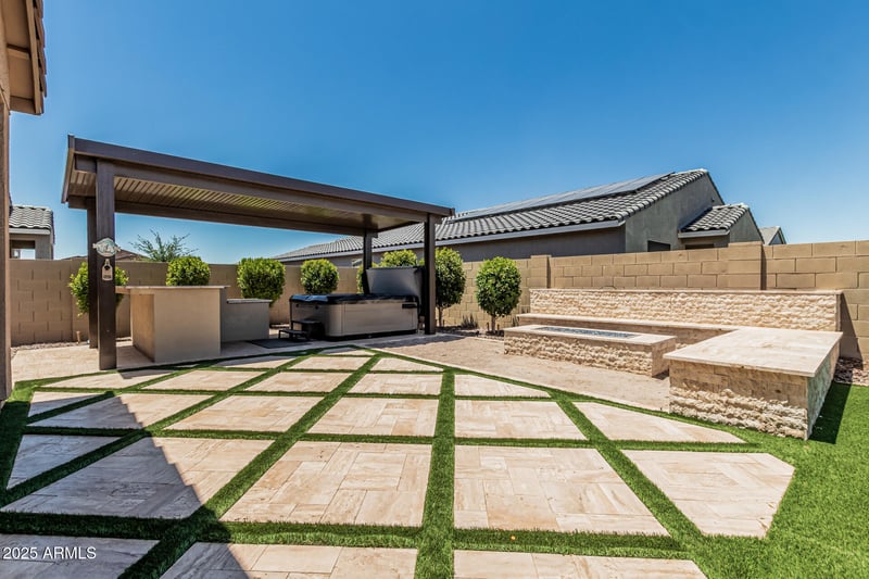 3948 Caitlin Dr, San Tan Valley, AZ 85140