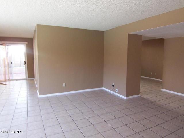 3948 W Glenaire Dr, Phoenix, AZ 85053