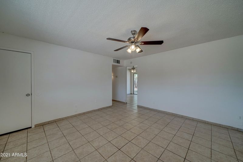 3948 W Lawrence Ln, Phoenix, AZ 85051