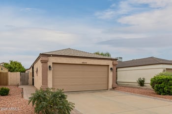 3949 Chama Dr, Glendale, AZ 85310
