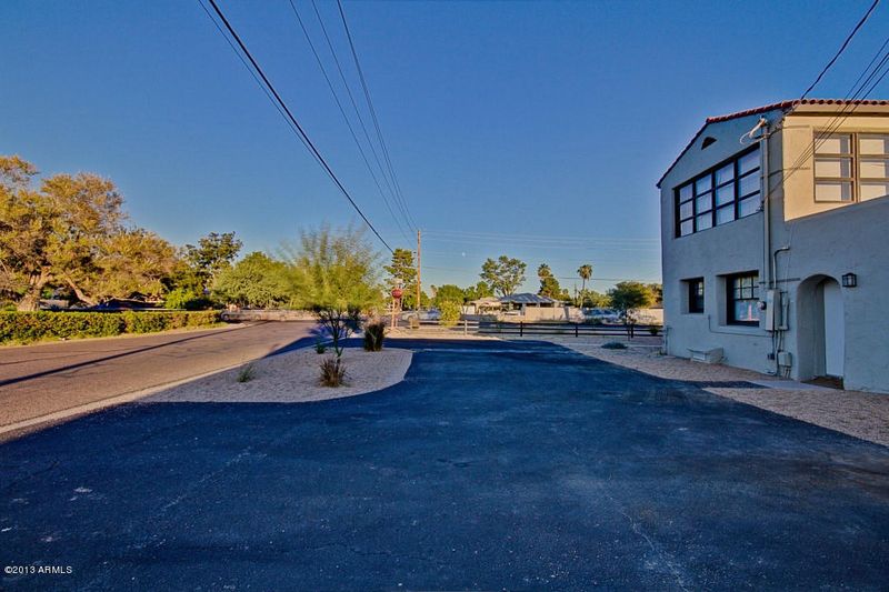 3949 E Earll Dr, Phoenix, AZ 85018