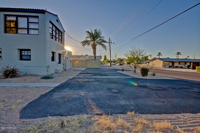 3949 E Earll Dr, Phoenix, AZ 85018