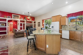 39507 N 10th St, Phoenix, AZ 85086