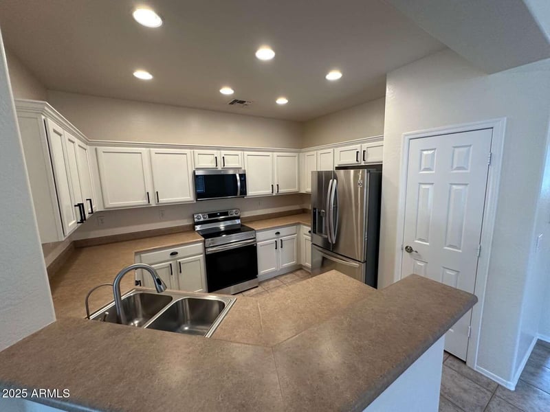 39508 Prairie Ln, Anthem, AZ 85086