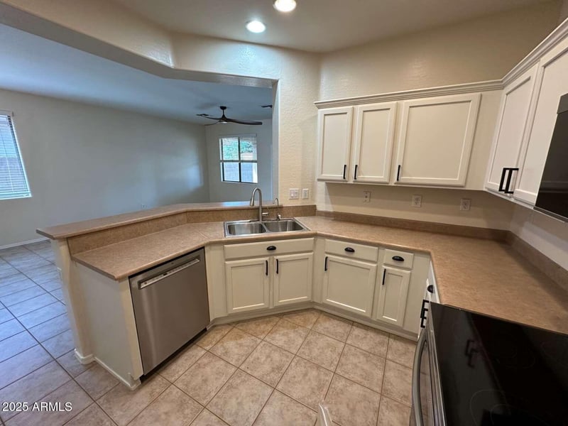 39508 Prairie Ln, Anthem, AZ 85086