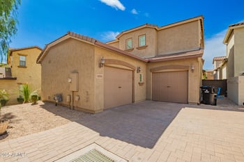 3951 Cat Balue Dr, Phoenix, AZ 85050