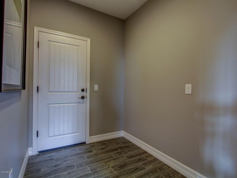 3951 E Strawberry Dr, Gilbert, AZ 85298