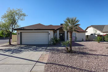 3951 Waltann Ln, Phoenix, AZ 85032