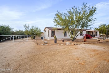 39510 12th St, Phoenix, AZ 85086