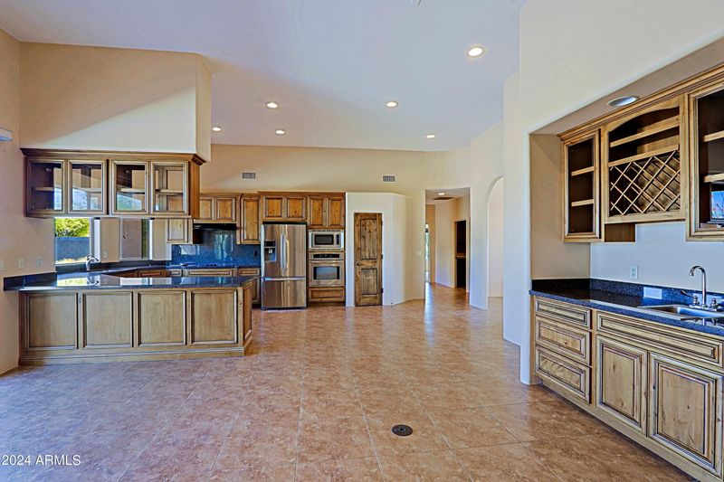 39515 N 3rd Ave, Phoenix, AZ 85086