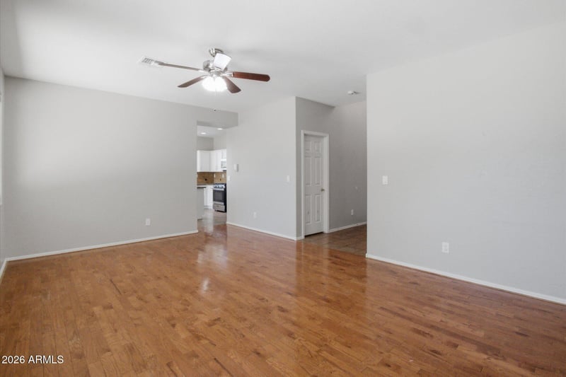 39517 N Noble Hawk Ct, Phoenix, AZ 85086