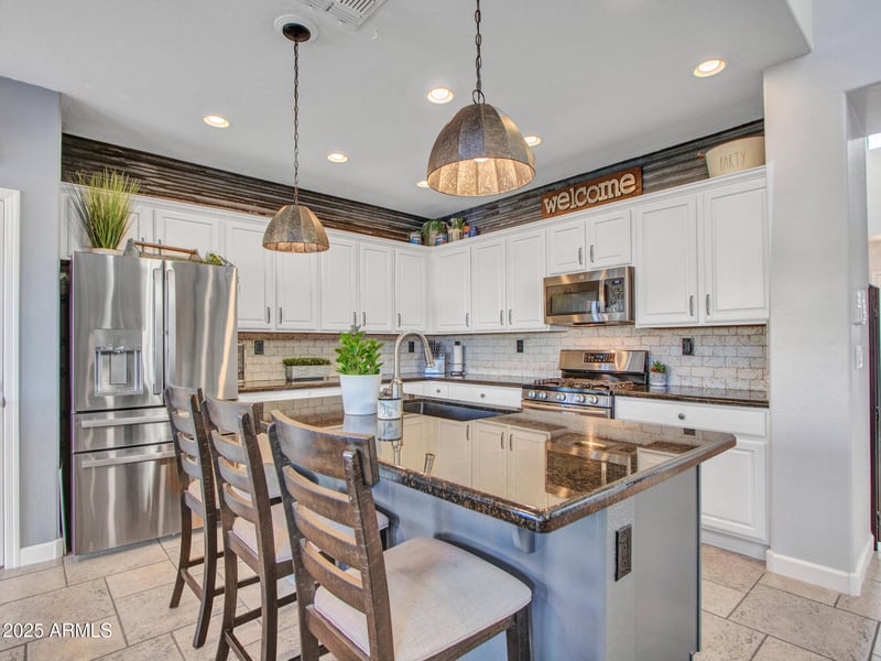 39519 Rolling Green Ct, Anthem, AZ 85086