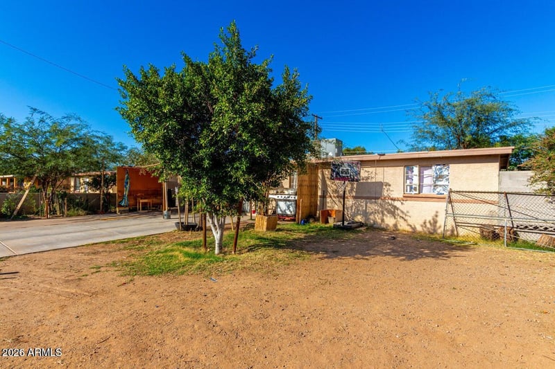 3952 Hubbell St, Phoenix, AZ 85009