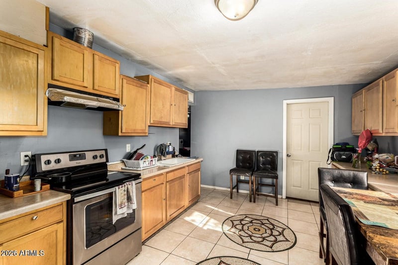 3952 Hubbell St, Phoenix, AZ 85009