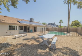 3953 Glenaire Dr, Phoenix, AZ 85053