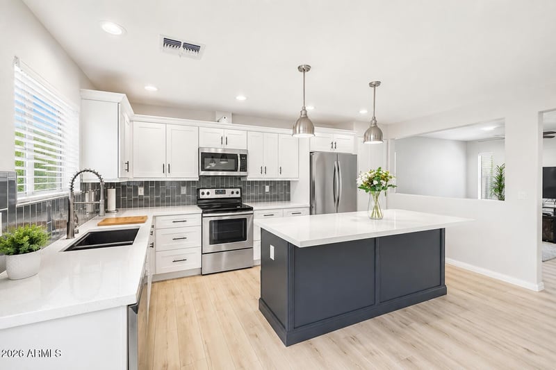 39539 N Dusty Dr, San Tan Valley, AZ 85140