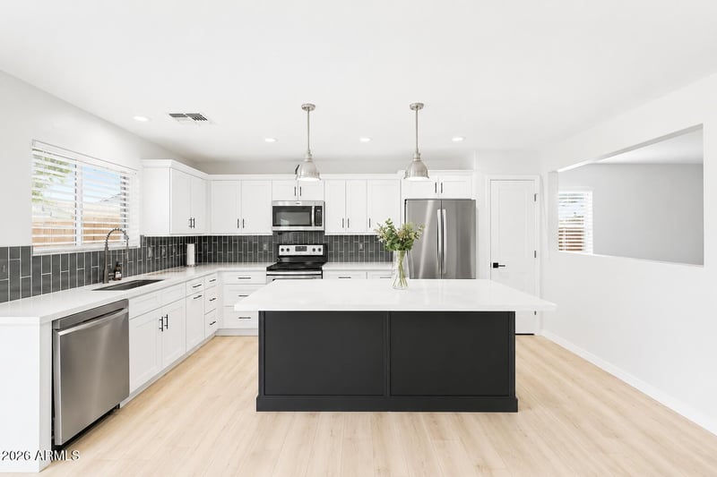 39539 N Dusty Dr, San Tan Valley, AZ 85140