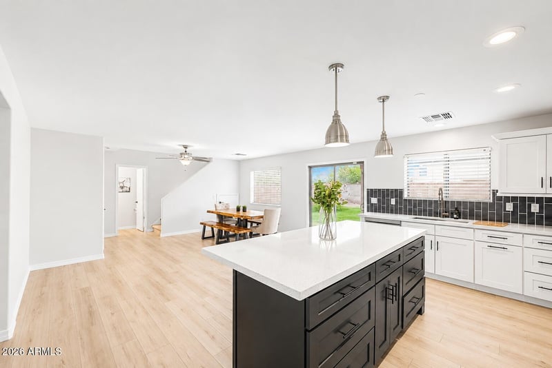 39539 N Dusty Dr, San Tan Valley, AZ 85140