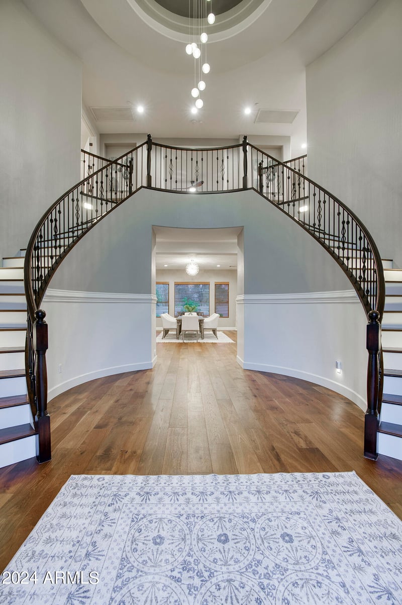 3955 E Navigator Ln, Phoenix, AZ 85050