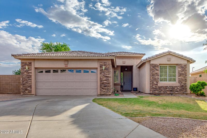 3956 S Sinova Ave, Gilbert, AZ 85297