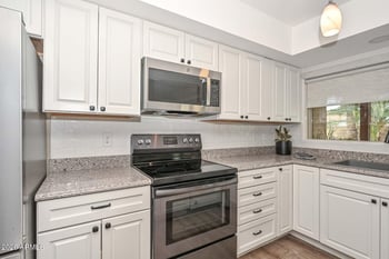 3957 Desert Hills Dr, Phoenix, AZ 85029
