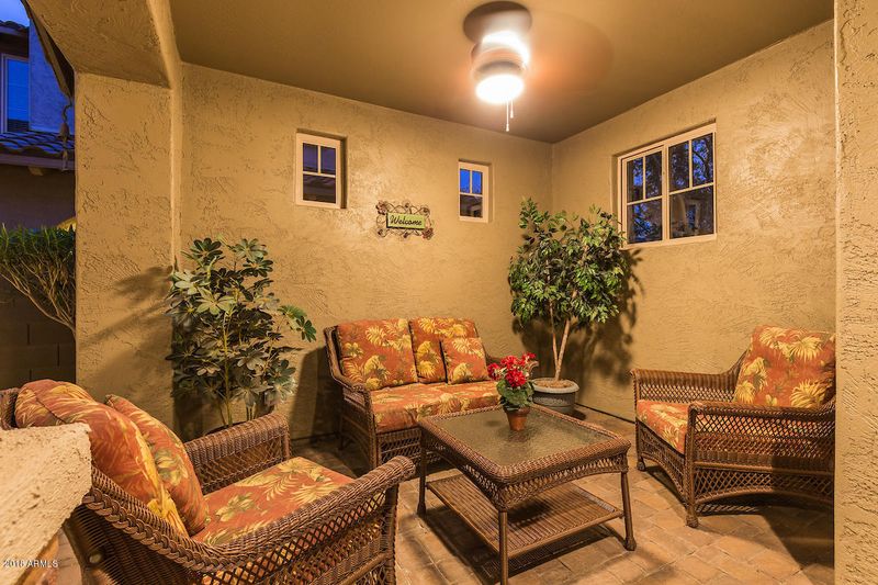3958 E Waller Ln, Phoenix, AZ 85050