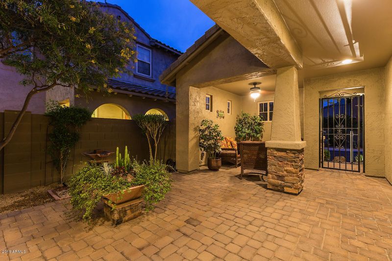 3958 E Waller Ln, Phoenix, AZ 85050