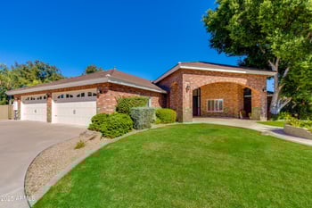 3958 Juniper Cir, Mesa, AZ 85205