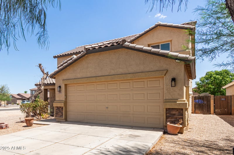 3959 Morenci Rd, San Tan Valley, AZ 85143