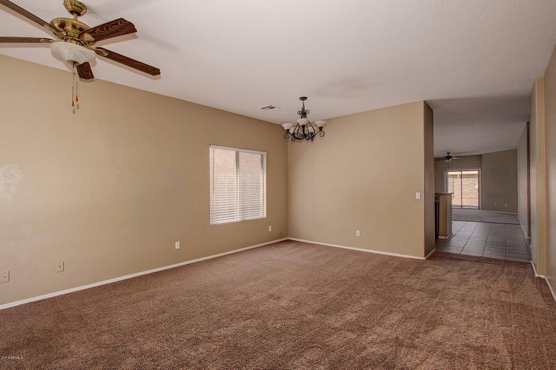 396 E Taylor Trl, San Tan Valley, AZ 85143