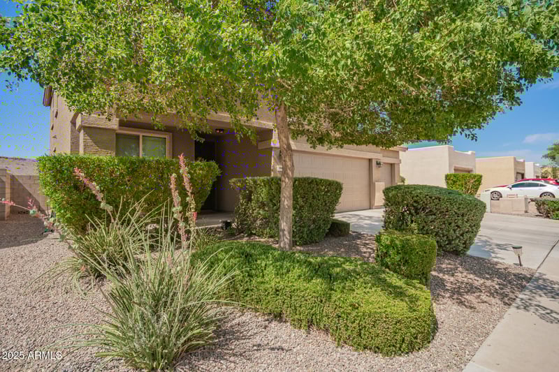 3960 Salter Dr, Glendale, AZ 85308