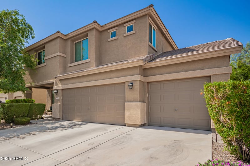 3960 Salter Dr, Glendale, AZ 85308