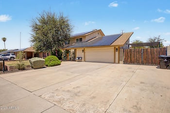 3960 W Glenaire Dr, Phoenix, AZ 85053