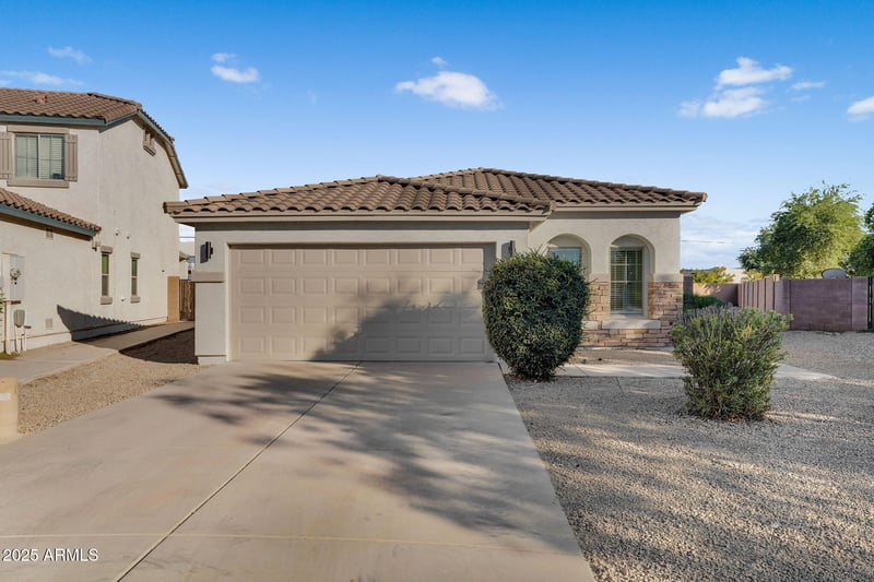 39605 Zampino St, San Tan Valley, AZ 85140