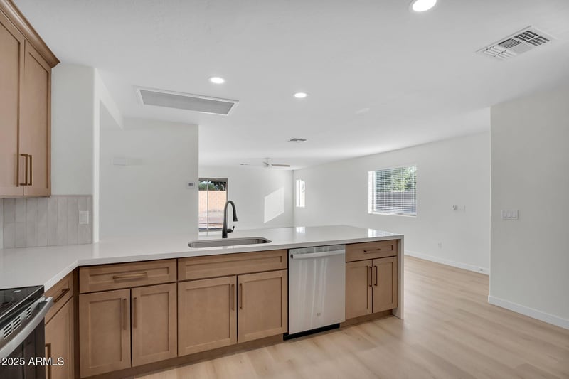 39605 Zampino St, San Tan Valley, AZ 85140