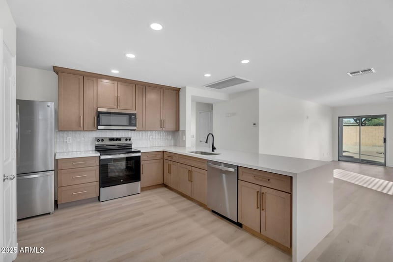 39605 Zampino St, San Tan Valley, AZ 85140