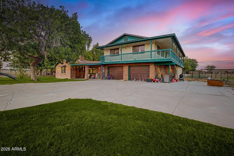 39625 Taylor St, San Tan Valley, AZ 85140