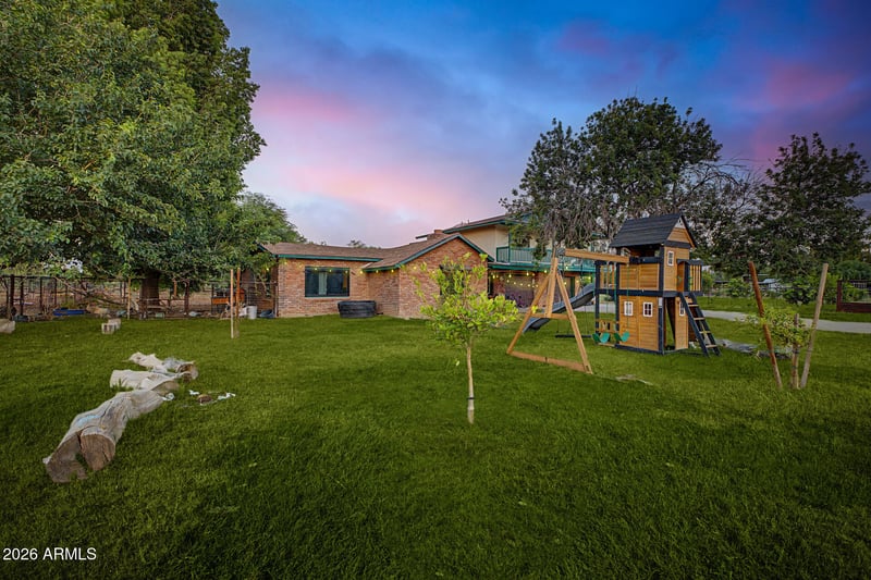 39625 Taylor St, San Tan Valley, AZ 85140